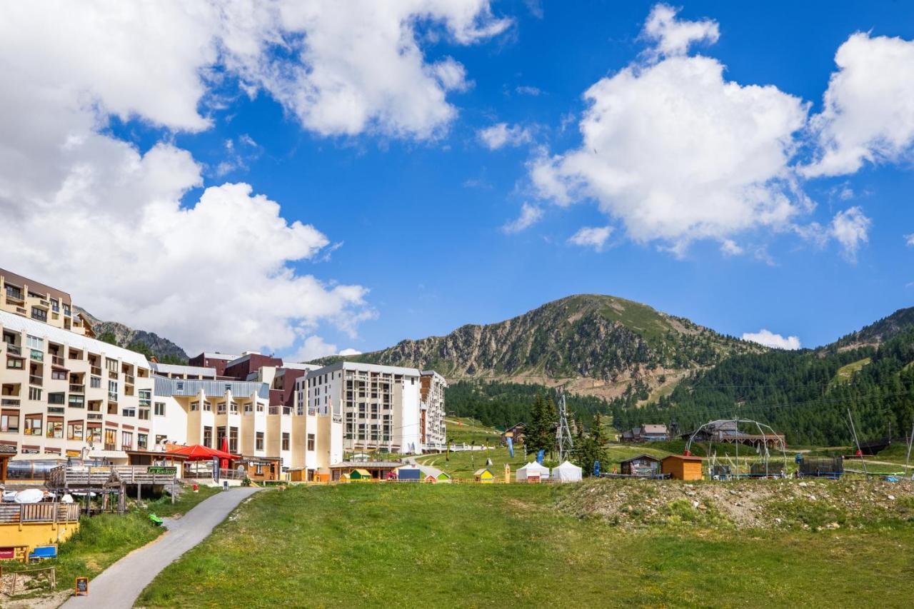 Sowell Residences New Chastillon Isola 2000 Esterno foto